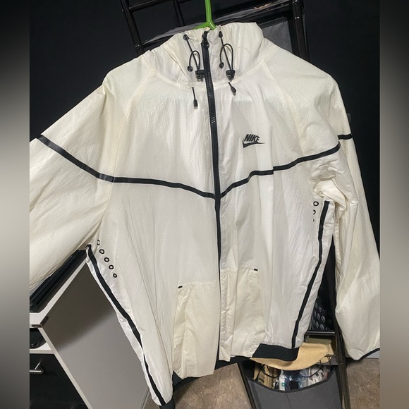 Nike windbreaker - Picture 2 of 6